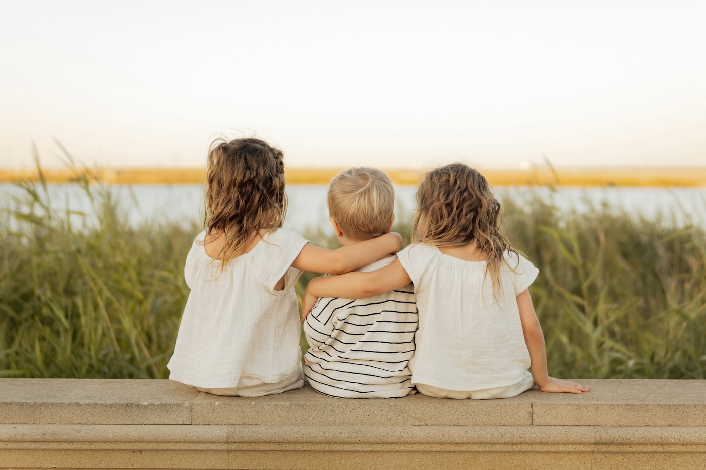 How to Teach Generosity to a Child Through Examples in Nature