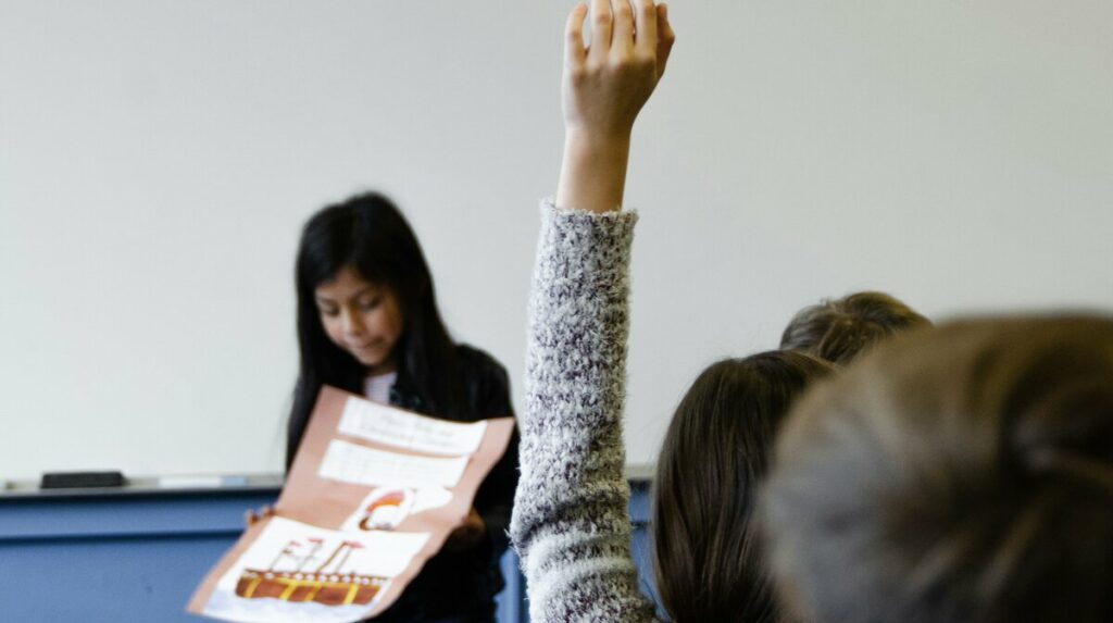 How to Teach a Child to Ask Questions
