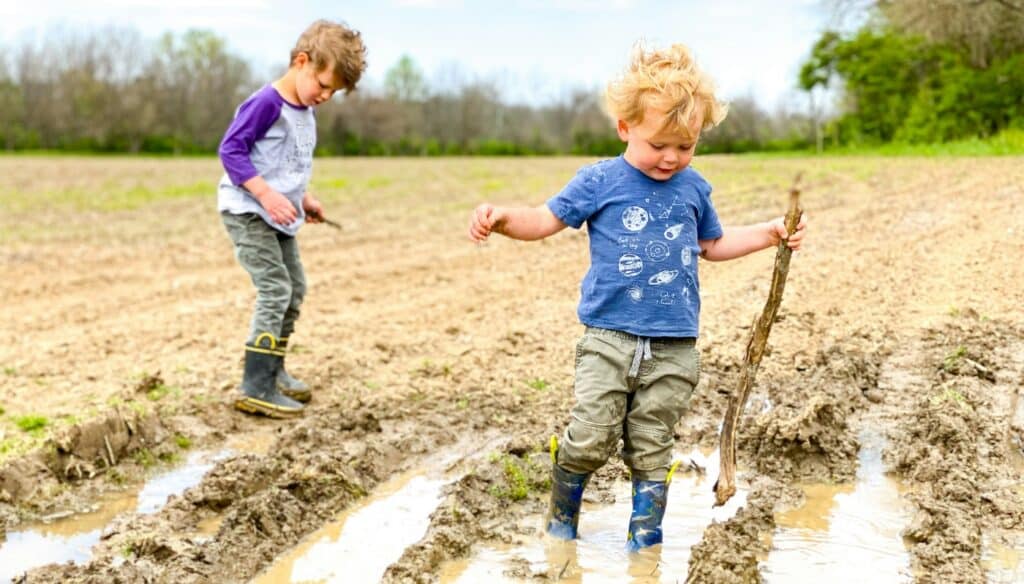 Benefits of Mud Play in Early Childhood